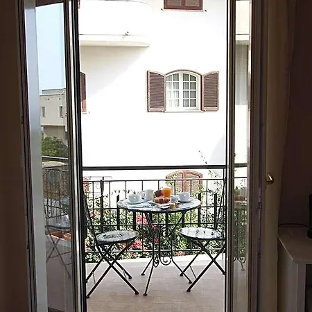 Hortis Bed & Breakfast 4*
